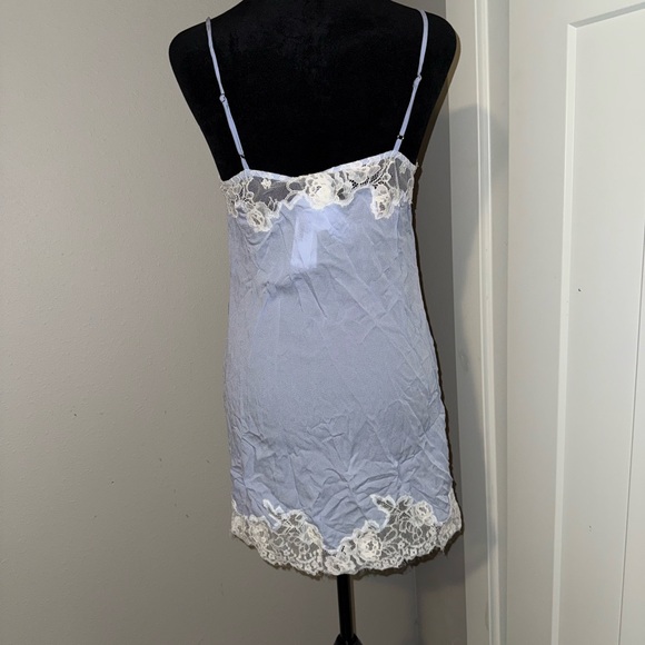 Fleur de Mal Juliet Button Slip Small - Picture 5 of 5